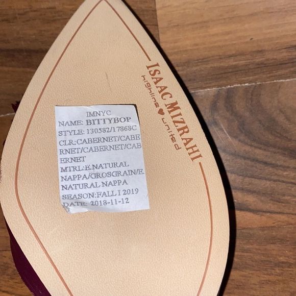 Isaac Mizrahi Bitty Bop Cabernet Point Heel - Picture 4 of 8